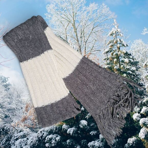 Aeropostale Scarf (SCA5) - Picture 2 of 5